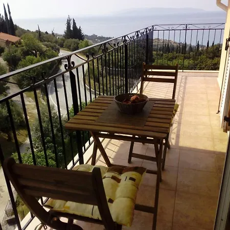 Maria's Sea View Apartment Mousata